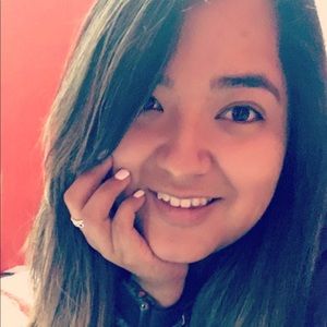 Meet your Posher, Gabriela